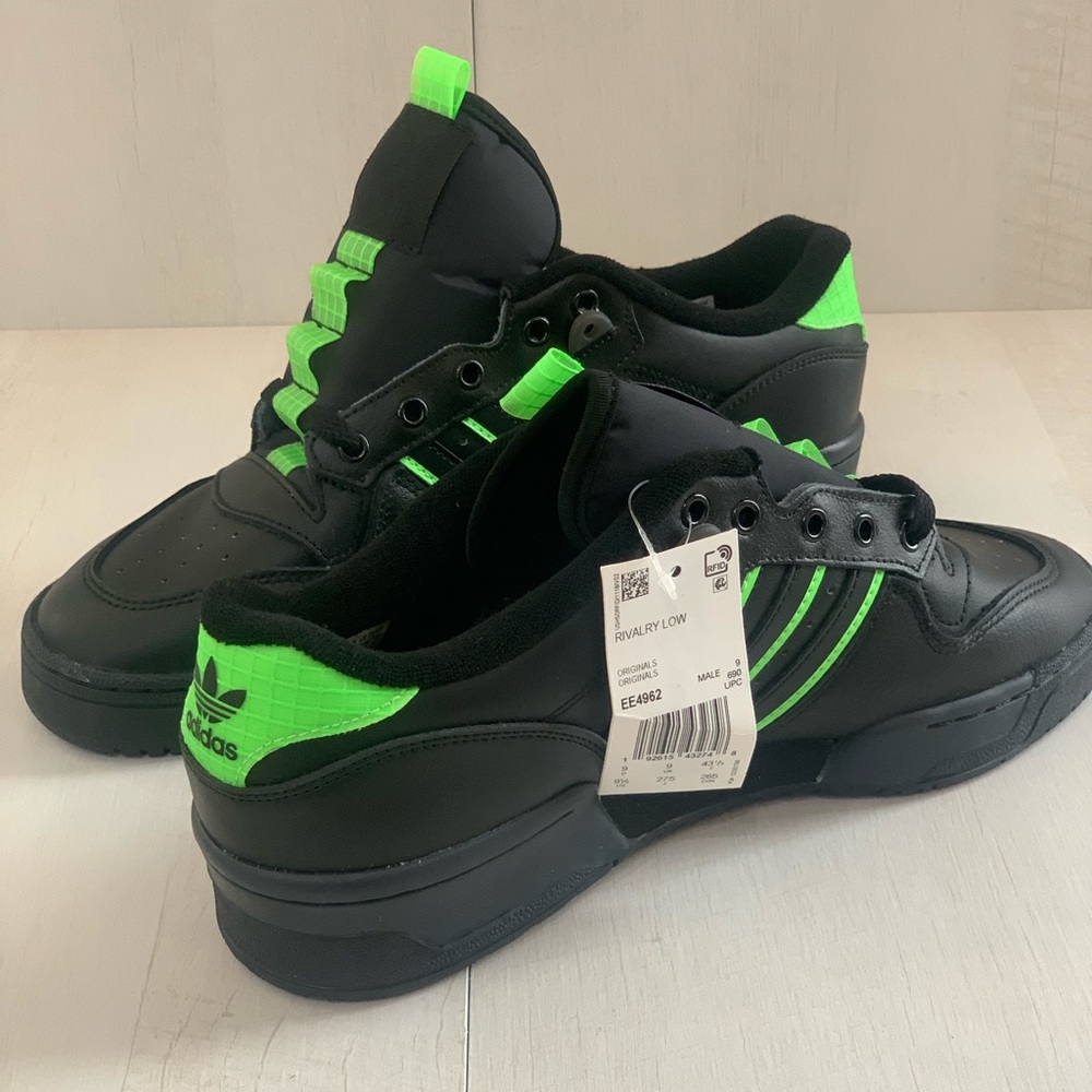 ❌SOLD❌Adidas Rivalry low - Picture 2 of 8